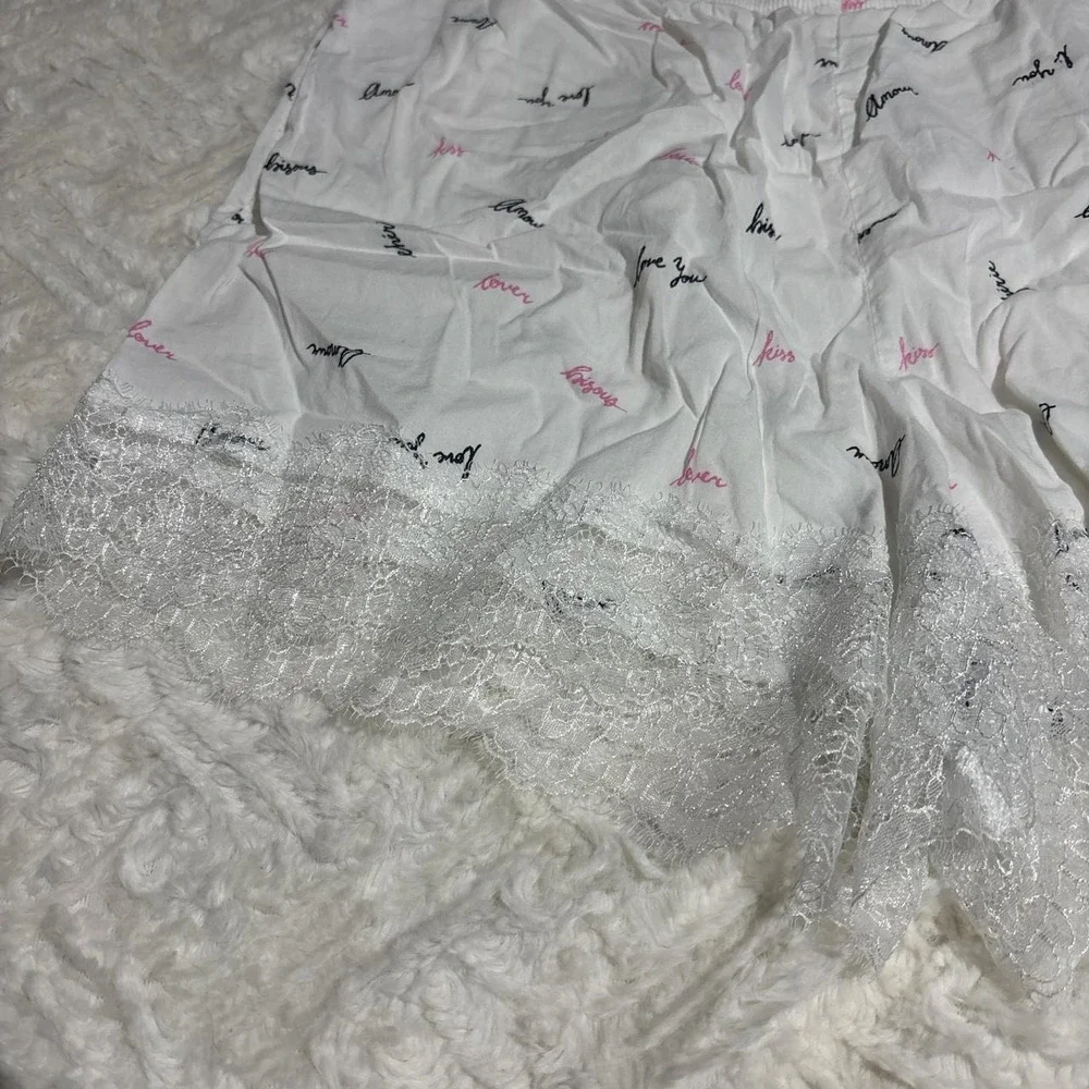 Pajama Shorts Womens Medium White Excellent Lace Script Print